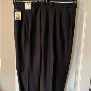 Men Roundtree & Yorke Dress Pants